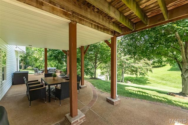356 Carr Manor Court, Ballwin, MO 63021