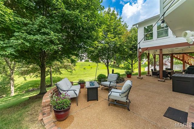 356 Carr Manor Court, Ballwin, MO 63021