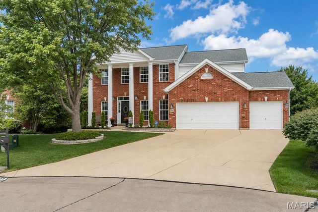 356 Carr Manor Court, Ballwin, MO 63021