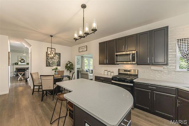 356 Carr Manor Court, Ballwin, MO 63021