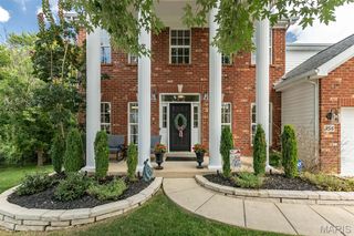 356 Carr Manor Court, Ballwin, MO 63021