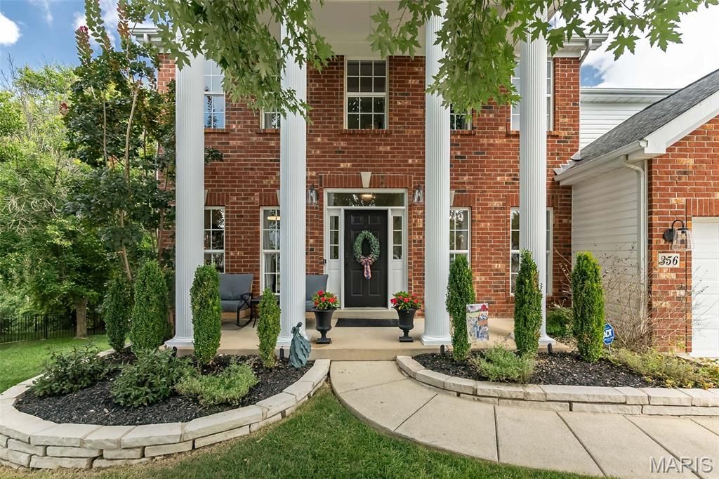 356 Carr Manor Court, Ballwin, MO 63021