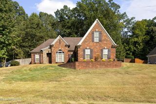 2806 Black Rock Road, Nesbit, MS 38651