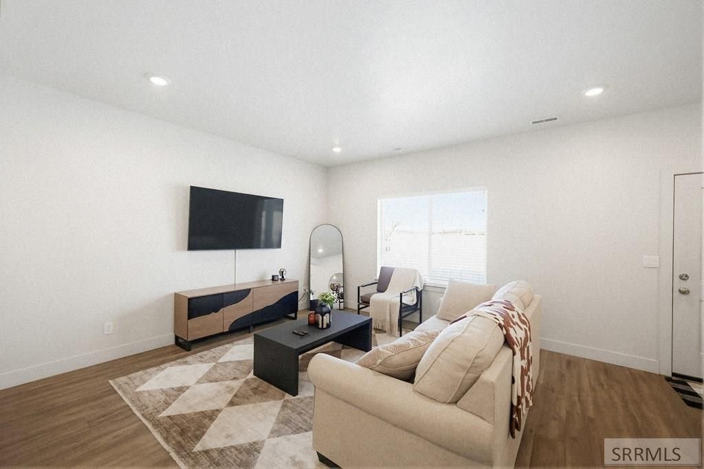 Image 12 of property listing at 169 S Heath Lane, Idaho Falls, ID 83401