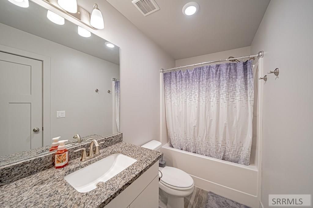 Image 30 of property listing at 169 S Heath Lane, Idaho Falls, ID 83401