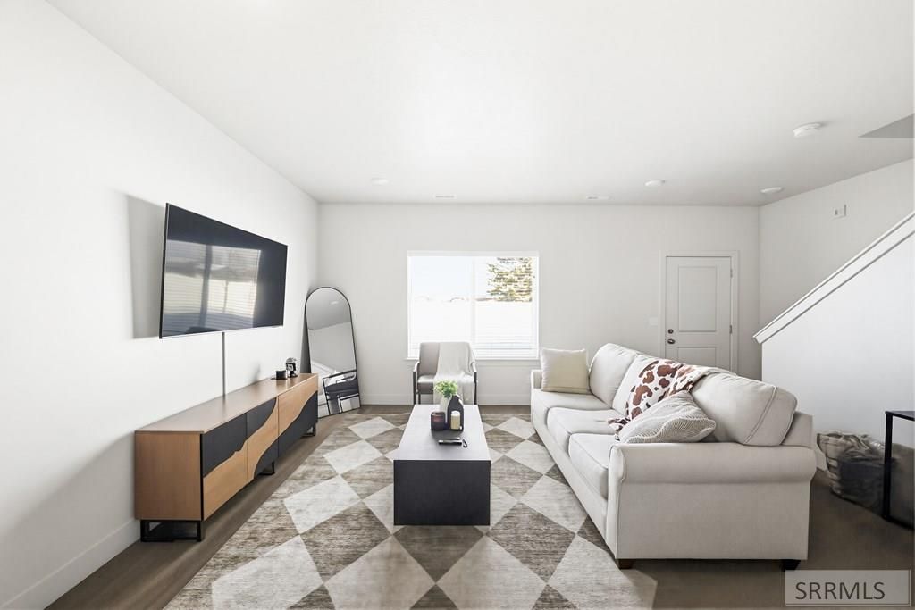 Image 4 of property listing at 169 S Heath Lane, Idaho Falls, ID 83401