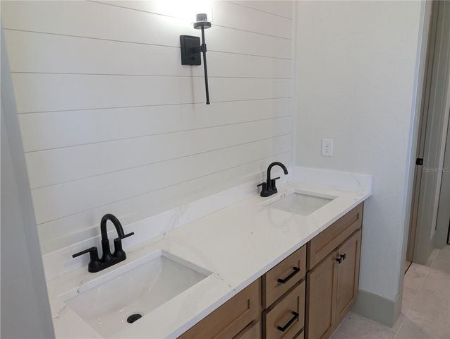 1303 NE 23RD AVENUE, Ocala, FL 34470