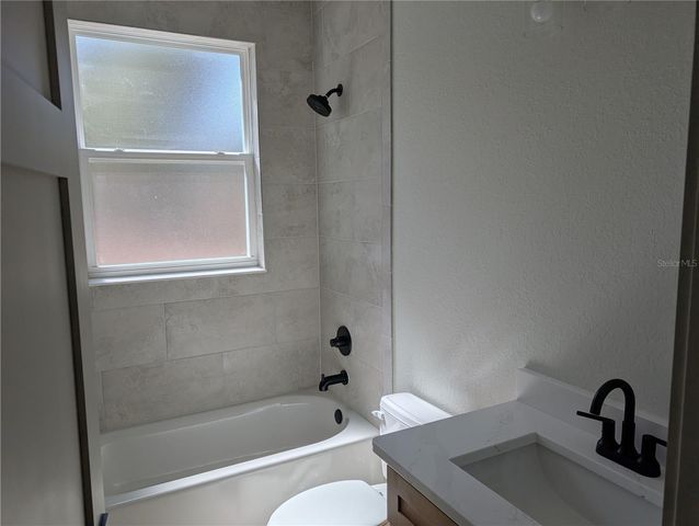 1303 NE 23RD AVENUE, Ocala, FL 34470