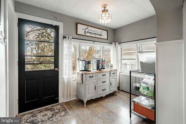 36 FAIRVIEW ST, Boyertown, PA 19512