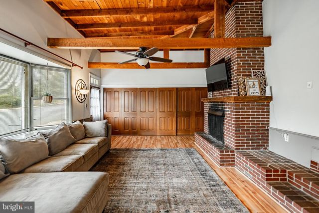 36 FAIRVIEW ST, Boyertown, PA 19512