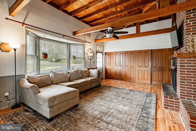 36 FAIRVIEW ST, Boyertown, PA 19512