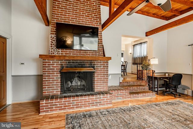 36 FAIRVIEW ST, Boyertown, PA 19512