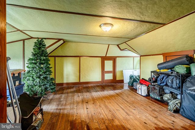 36 FAIRVIEW ST, Boyertown, PA 19512