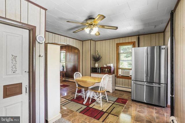 1995 HANOVER PIKE, Hanover, PA 17331