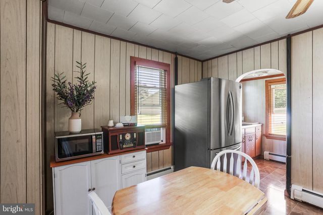 1995 HANOVER PIKE, Hanover, PA 17331