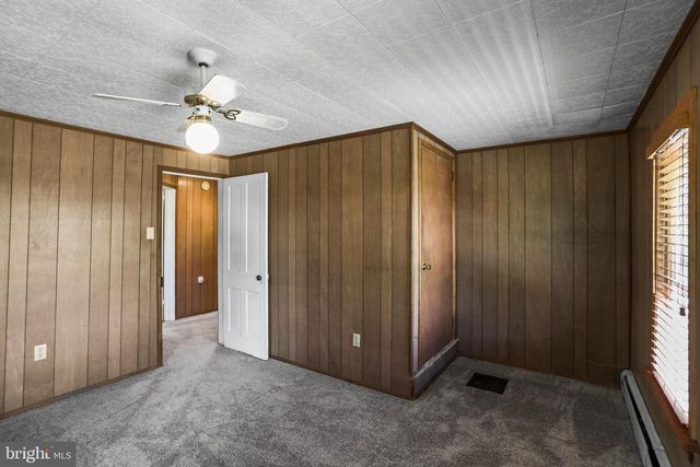 1995 HANOVER PIKE, Hanover, PA 17331