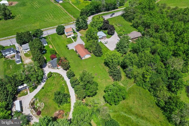 1995 HANOVER PIKE, Hanover, PA 17331