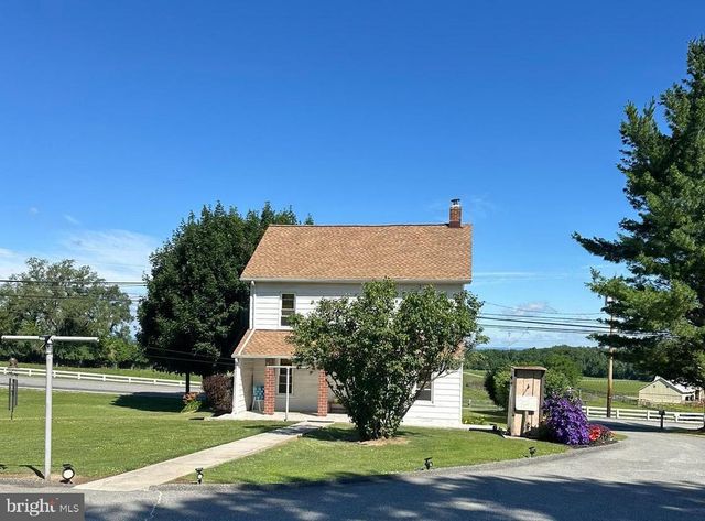 1995 HANOVER PIKE, Hanover, PA 17331