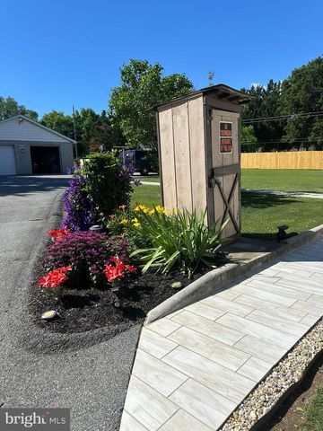 1995 HANOVER PIKE, Hanover, PA 17331