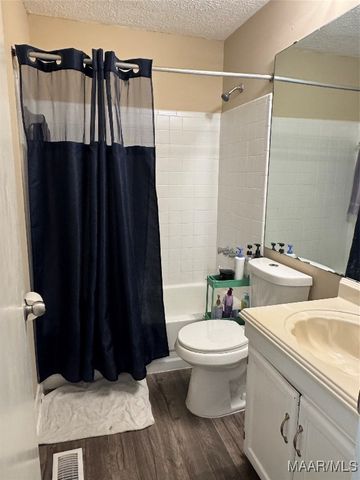 23 CRESTWOOD Court, Millbrook, AL 36054