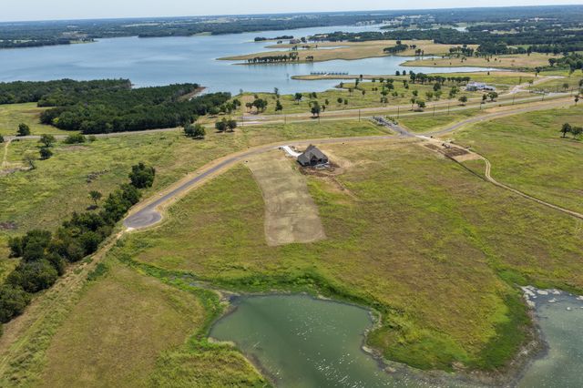 571 Lakeshore Terrace, Windom, TX 75492