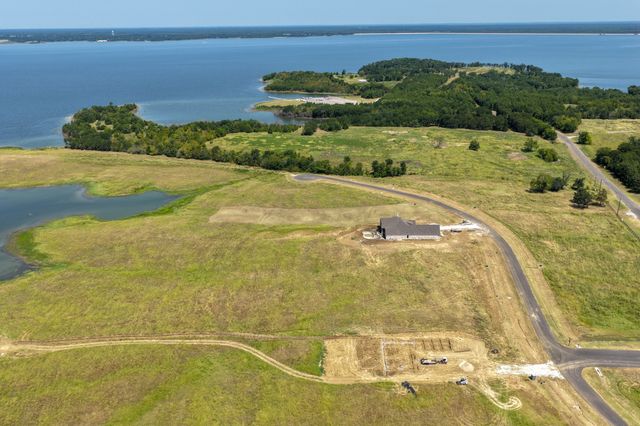 571 Lakeshore Terrace, Windom, TX 75492
