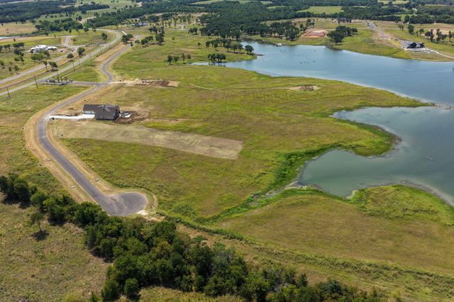 571 Lakeshore Terrace, Windom, TX 75492