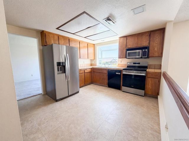 8949 Corte Pellejo, Spring Valley, CA 91977