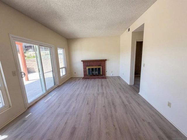 8949 Corte Pellejo, Spring Valley, CA 91977