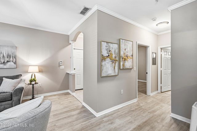 7800 POINT MEADOWS Drive 1514, Jacksonville, FL 32256