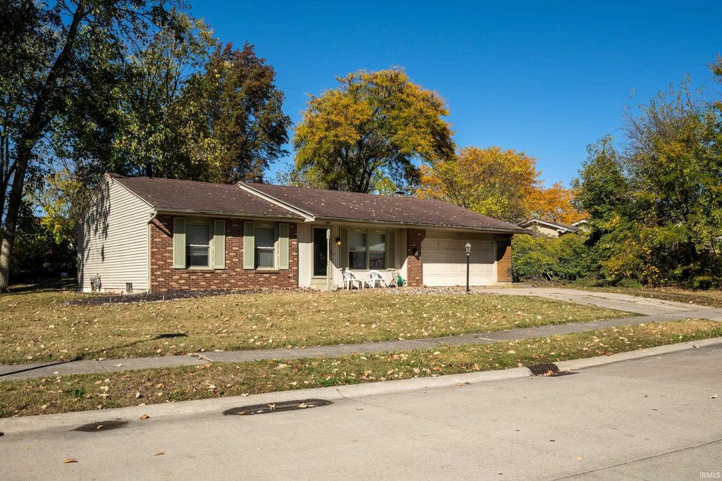 7212 Treverton Drive, Fort Wayne, IN 46816