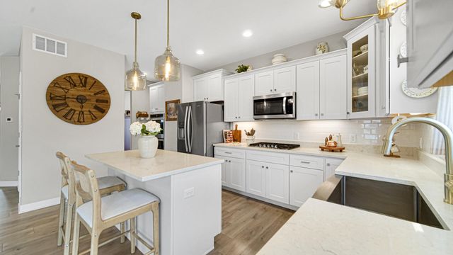 41 Elderberry Lane, Valparaiso, IN 46383