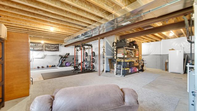 41 Elderberry Lane, Valparaiso, IN 46383