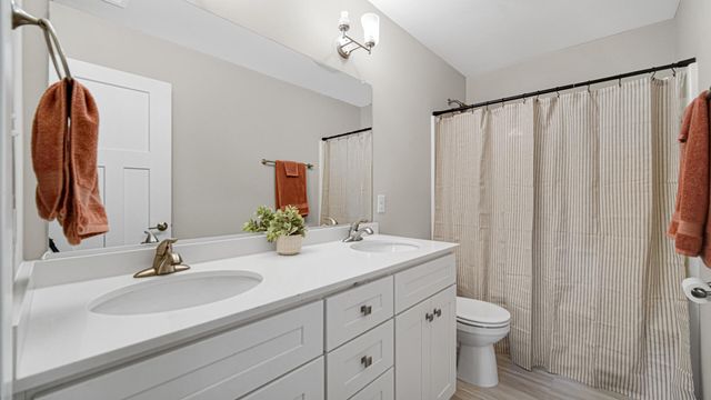 41 Elderberry Lane, Valparaiso, IN 46383