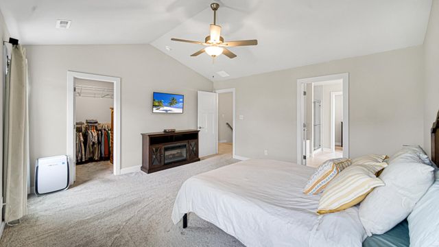 41 Elderberry Lane, Valparaiso, IN 46383