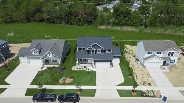 41 Elderberry Lane, Valparaiso, IN 46383