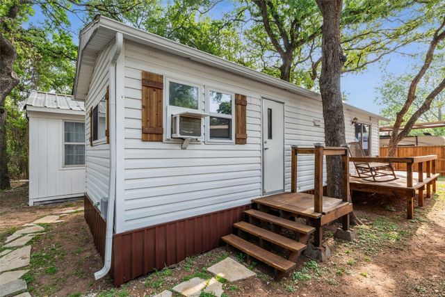 3841 Boquillas Circle, Granbury, TX 76048