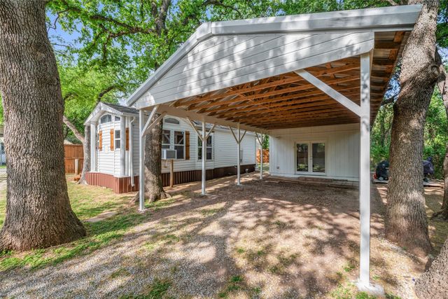 3841 Boquillas Circle, Granbury, TX 76048