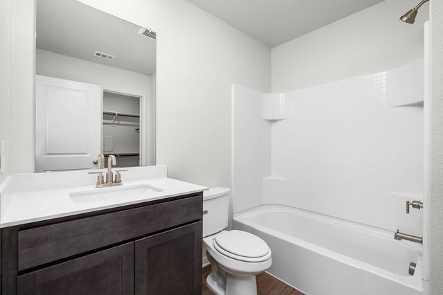 8412 White Wolf Trail, Ponder, TX 76259