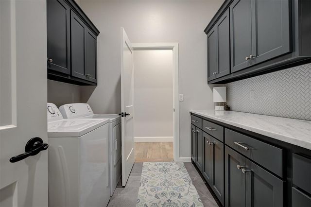 1408 Paseo Bridge Court, Edmond, OK 73034