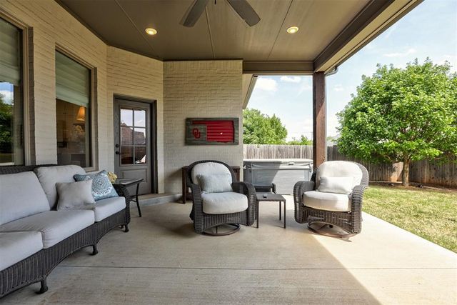 1408 Paseo Bridge Court, Edmond, OK 73034