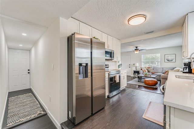 4651 22ND AVENUE N, St Petersburg, FL 33713