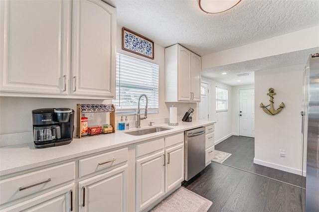 4651 22ND AVENUE N, St Petersburg, FL 33713