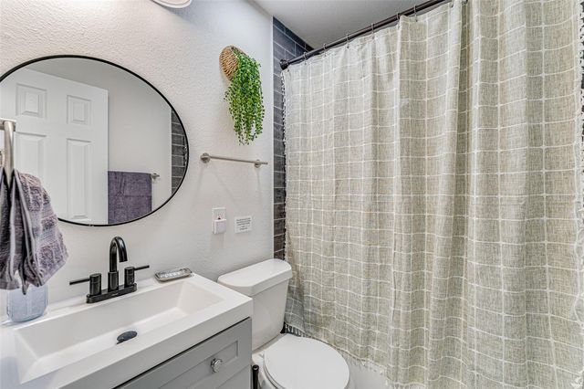 4651 22ND AVENUE N, St Petersburg, FL 33713
