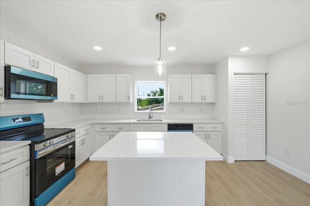 4651 22ND AVENUE N, St Petersburg, FL 33713