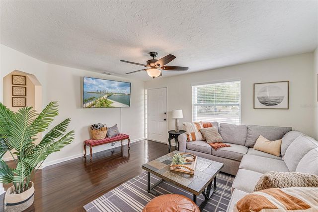 4651 22ND AVENUE N, St Petersburg, FL 33713