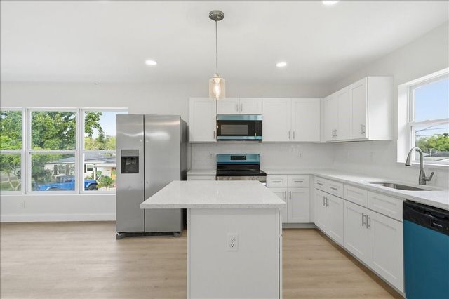 4651 22ND AVENUE N, St Petersburg, FL 33713