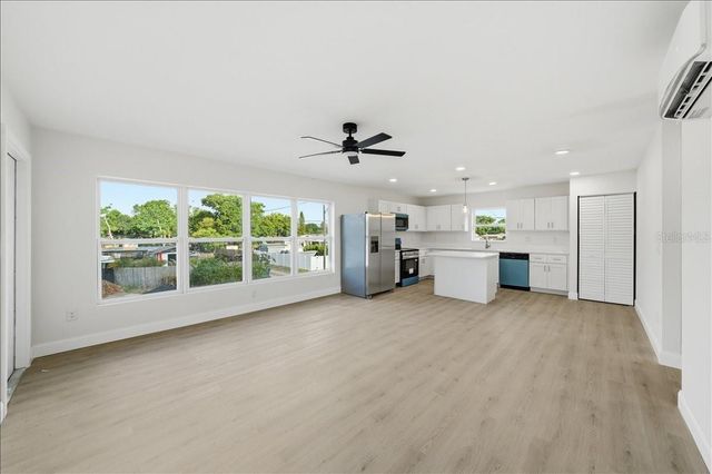 4651 22ND AVENUE N, St Petersburg, FL 33713