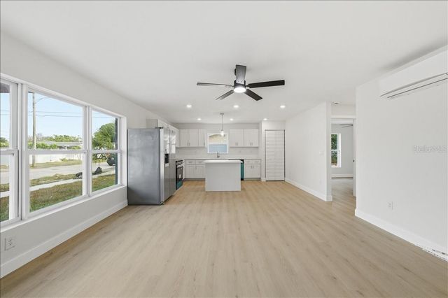 4651 22ND AVENUE N, St Petersburg, FL 33713