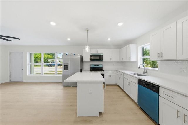 4651 22ND AVENUE N, St Petersburg, FL 33713